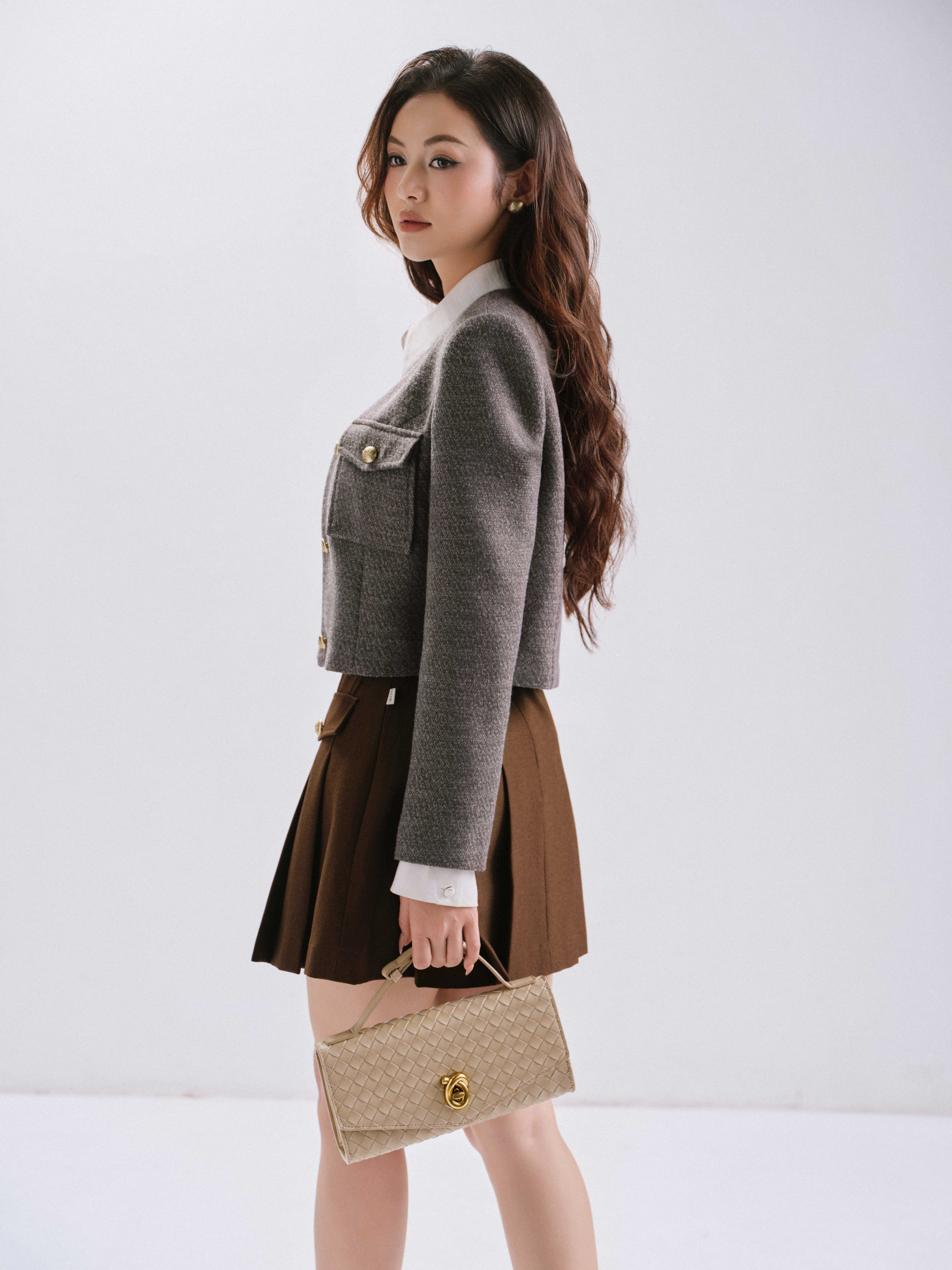 Chân váy ngắn xếp ly 2 nắp túi giả